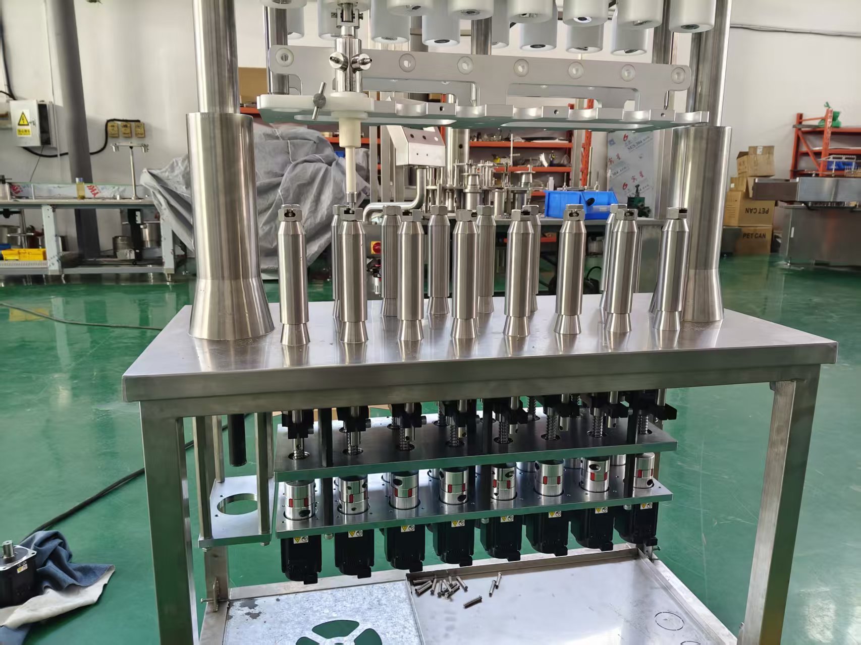 Ultimi blog aziendali su Scegliere tra pompe a pistone servoassistite e pompe peristaltiche per applicazioni di riempimento farmaceutico