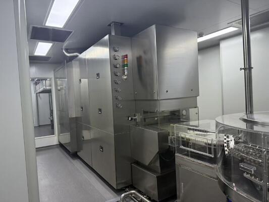 Acquistare Lavaggio fiale Linea di sigillatura riempimento 10 ml Zona laminare ISO 5, 15.000 pezzi/ora Riempimento di precisione ±0,5% AGF-12S fabbricazione online