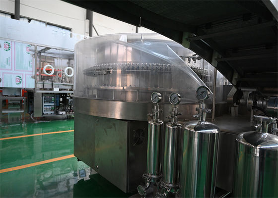 Linea automatizzata di riempimento e sigillamento delle fiale per l'iniezione di acido ialuronico Alta velocità di riempimento 22.000BPH, conformità ISO 14644