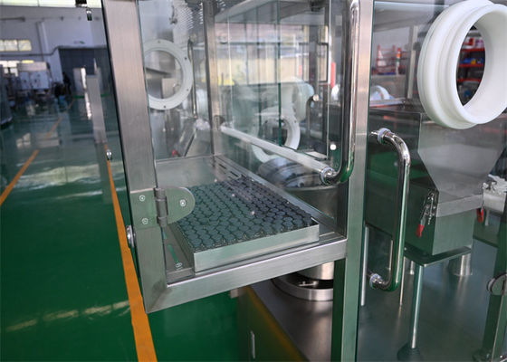 Macchina di riempimento automatico di flaconcini per la produzione farmaceutica con pompa a pistoni