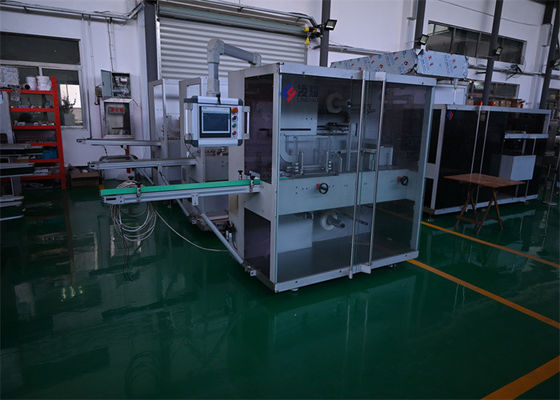 Macchina automatica per la confezione in cartone di compresse per capsule