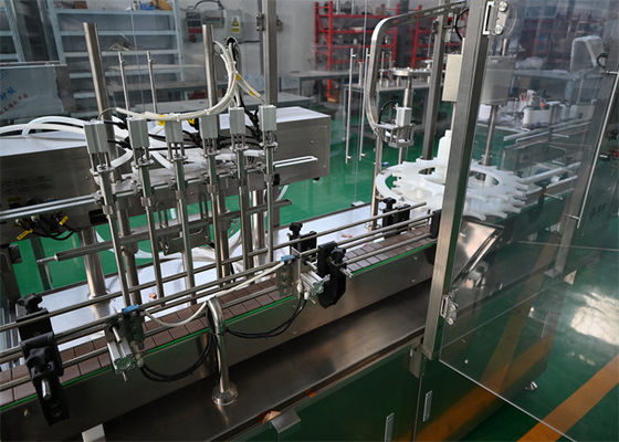 Un buon prezzo. Macchina flessibile di riempimento di flaconcini per sciroppi pediatrici 30-500 ml con garanzia di sterilità di riempimento basata sulla gravità in linea