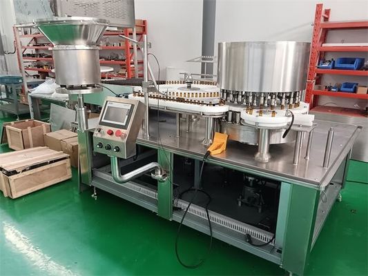 Un buon prezzo. Macchina di riempimento di liquidi farmaceutici da 30 a 500 ml per integratori alimentari Alta precisione di riempimento con pompa peristaltica e servo in linea
